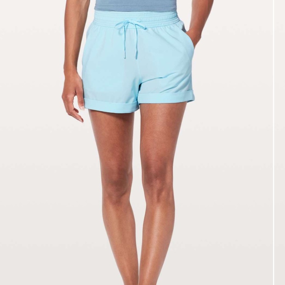 Lululemon Spring Break Away Shorts II
